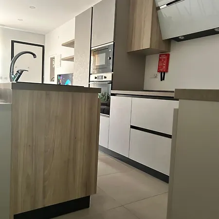 Stylish Seaside 1Br Maisonette Marsaxlokk Bay *