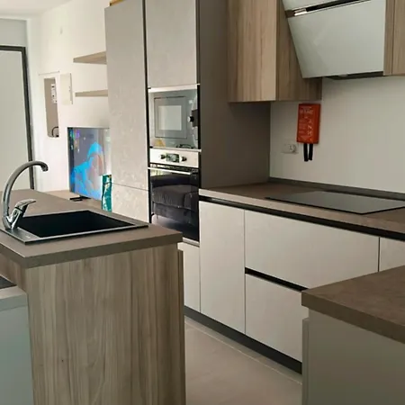 Stylish Seaside 1Br Maisonette Marsaxlokk Bay *