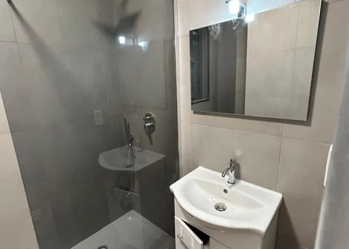 شقة Stylish Seaside 1br Maisonette Bay