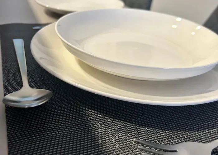 شقة Stylish Seaside 1br Maisonette Bay مرسلوك